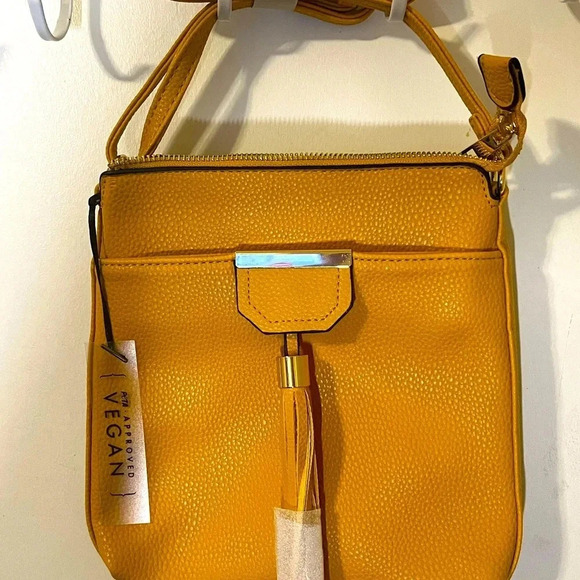 Deluxity Los Angeles Yellow Vegan Peta approved Women Crossbody Messenger - Picture 3 of 17